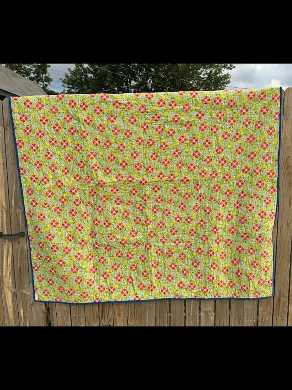 Machine Sewn Square Floral Green/Blue Quilt - Twin XL or 68